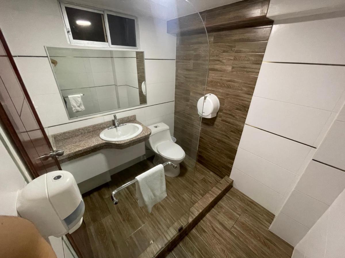 Fortune Hotel Гуаякиль Экстерьер фото