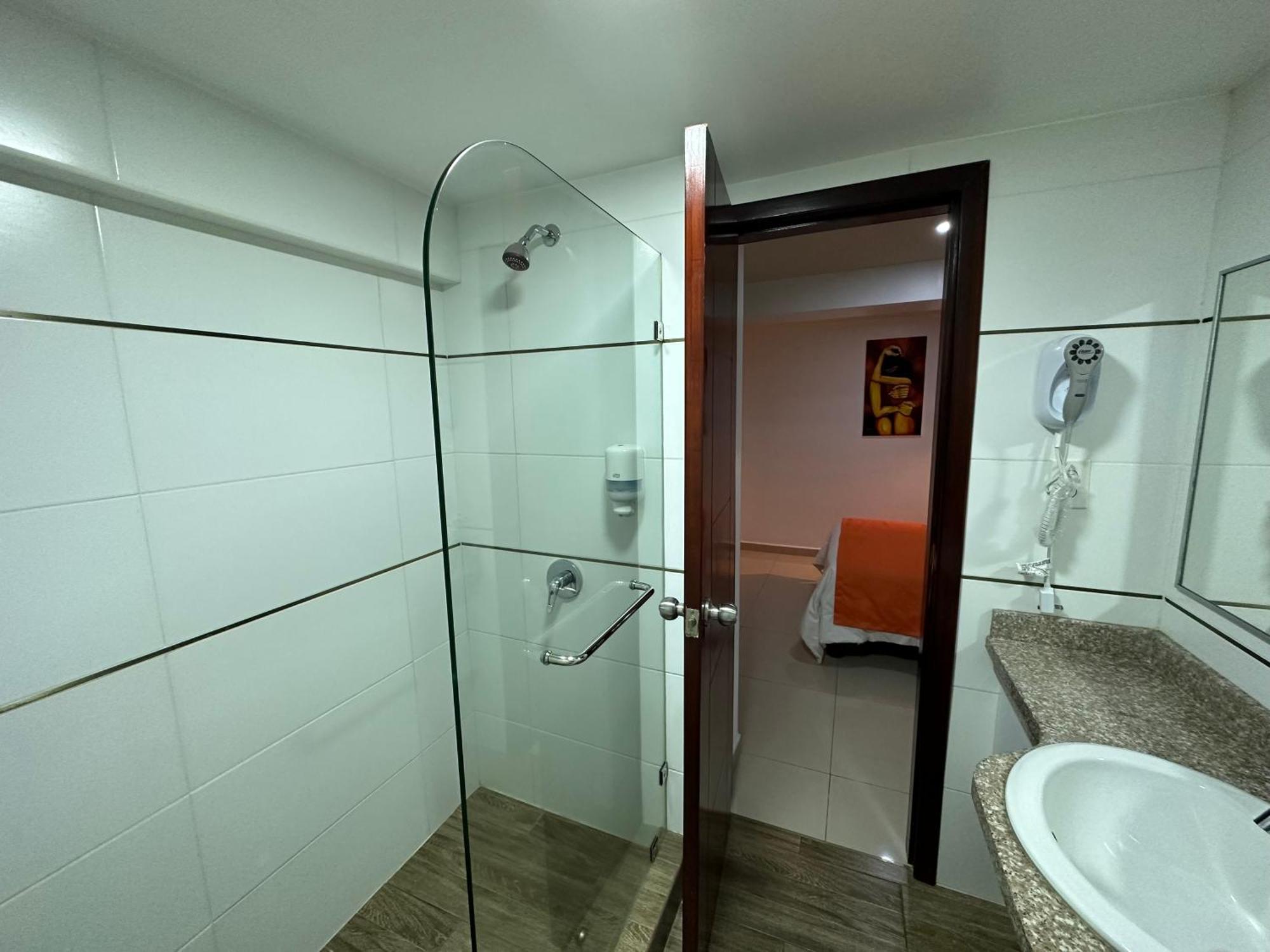 Fortune Hotel Гуаякиль Экстерьер фото