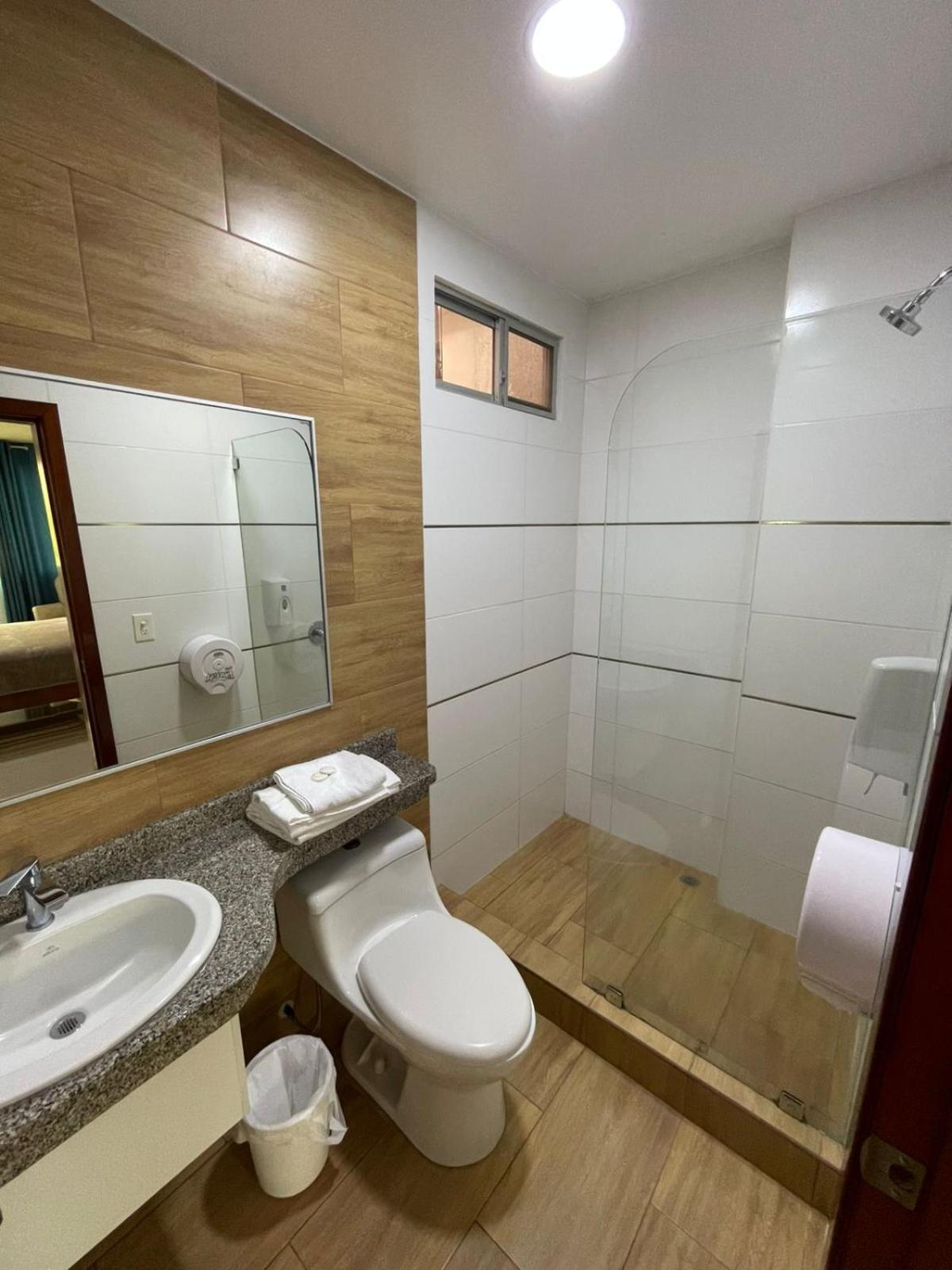 Fortune Hotel Гуаякиль Экстерьер фото